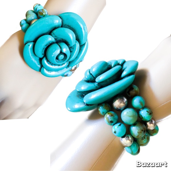 Matching Turquoise Beaded Necklace & Bracelet set with Rose Pendant 👗🐬 - Picture 4 of 11